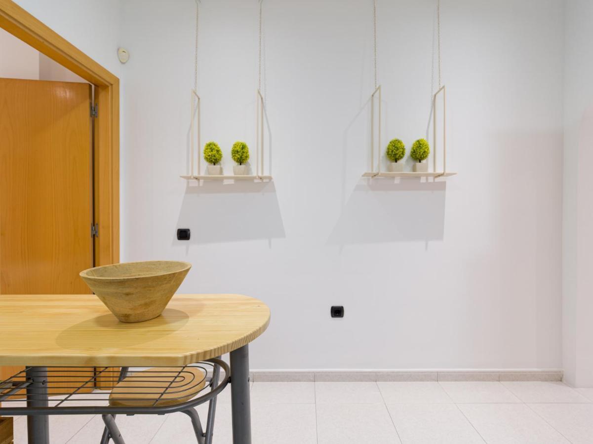 Homeforguest Modern Apartment In The Centre Of Puerto Del Rosario Puerto del Rosario  Esterno foto